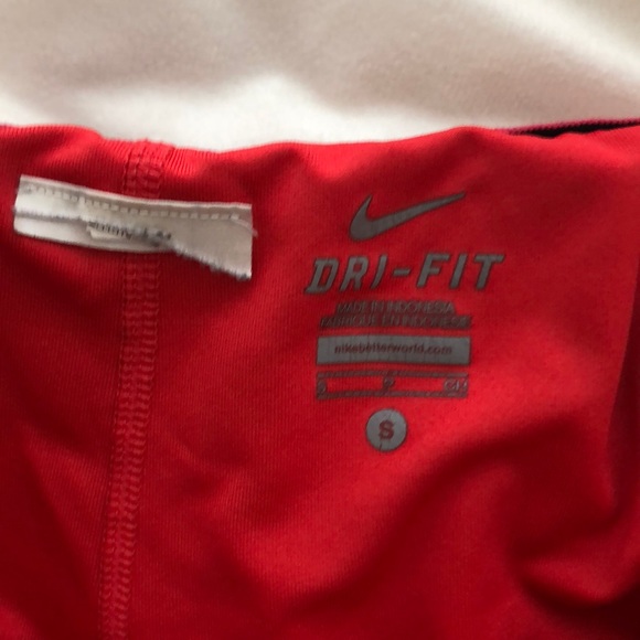 Nike shorts - Picture 4 of 4